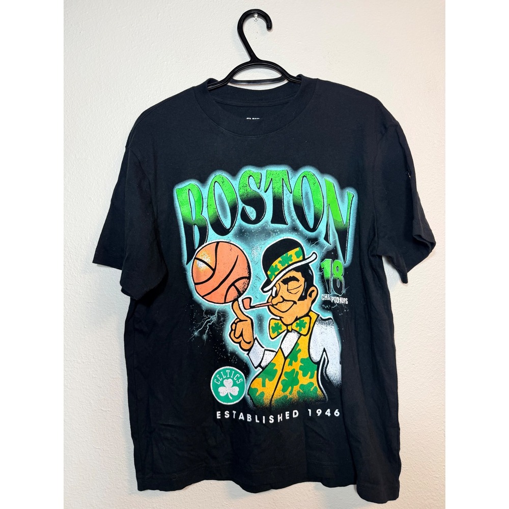 NBA Boston Celtics 18 Championships Lucky Leprechaun T-Shirt Black Small